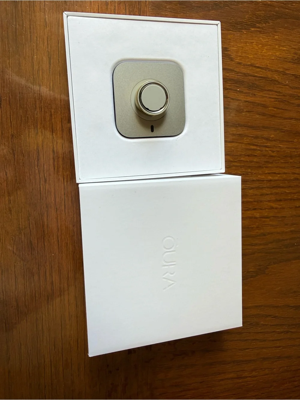 Oura Gold Smart Ring - Polished Metallic Finish